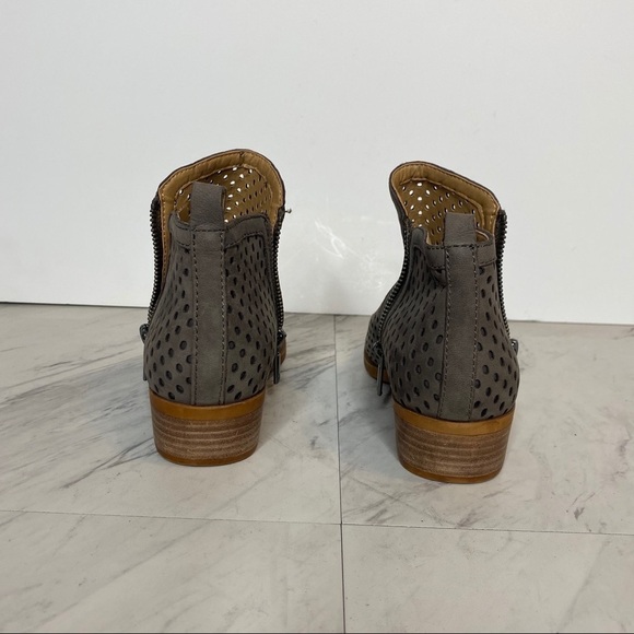 Lucky Brand Basel Laser Cut Leather Gray Bootie 6M - Picture 5 of 12